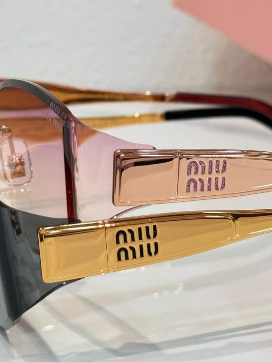 Picture of Miu Miu Sunglasses _SKUfw80947383fw
